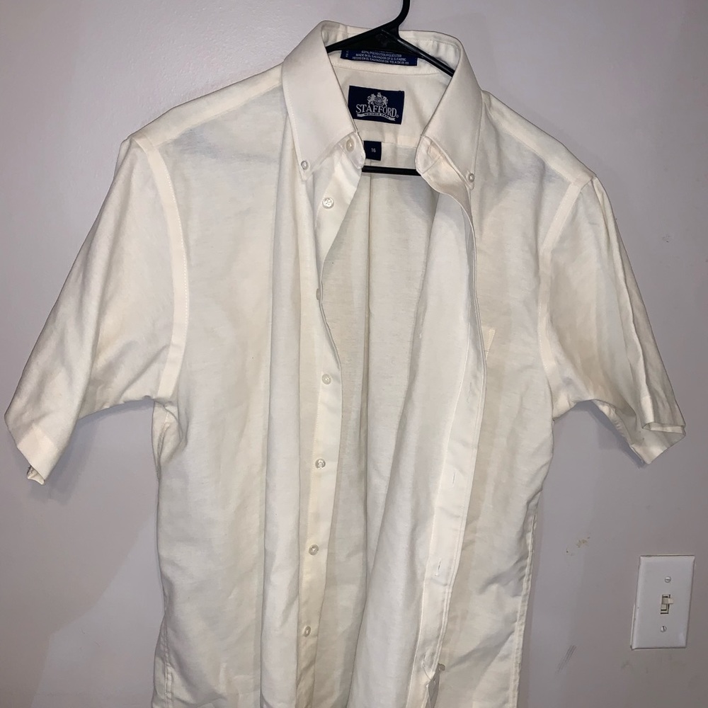 Stafford men’s short sleeve dress shirt never worn